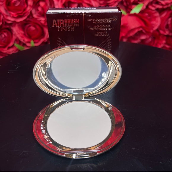 Charlotte Tilbury Airbrush Flawless Finish Setting Powder FAIR 1 - Picture 3 of 9